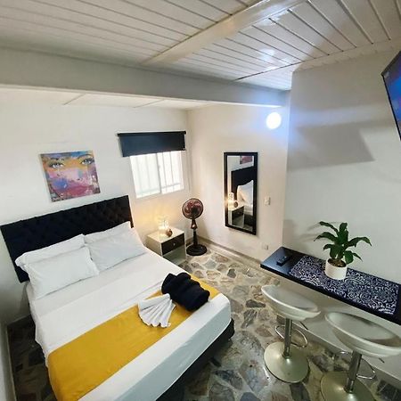 Vip Apartasuites Rosales Medellin Luaran gambar