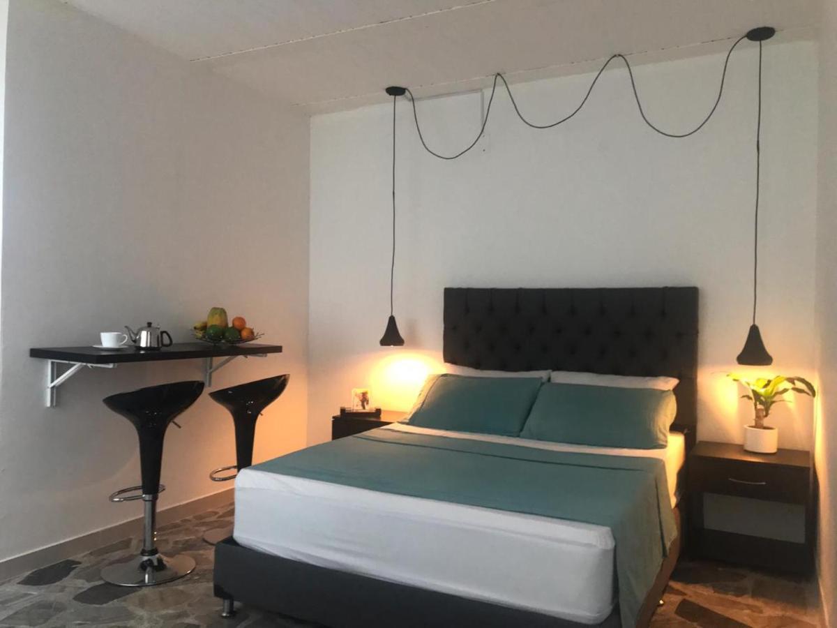 Vip Apartasuites Rosales Medellin Luaran gambar