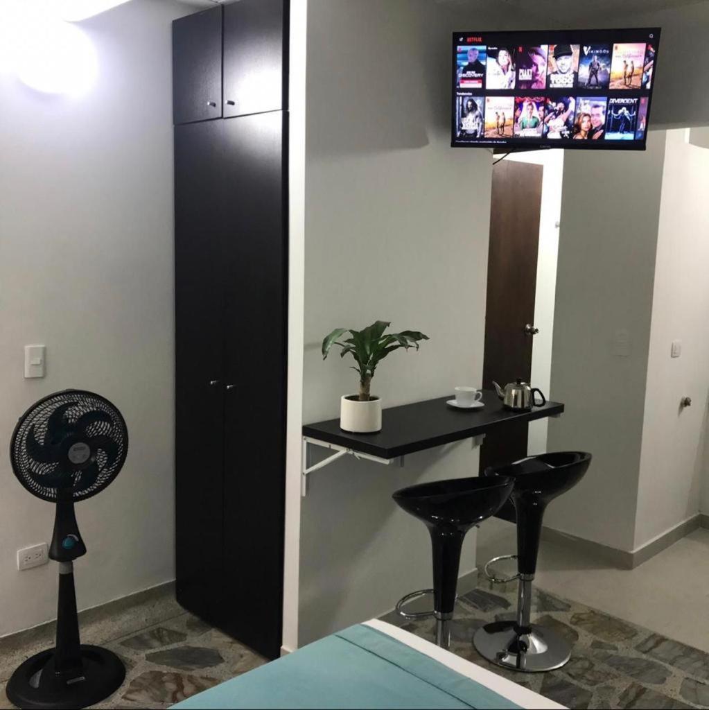 Vip Apartasuites Rosales Medellin Luaran gambar